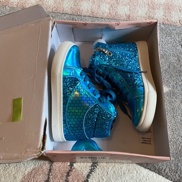 Mermaid high tops for girls brand new never worn. - Picture 5 of 7